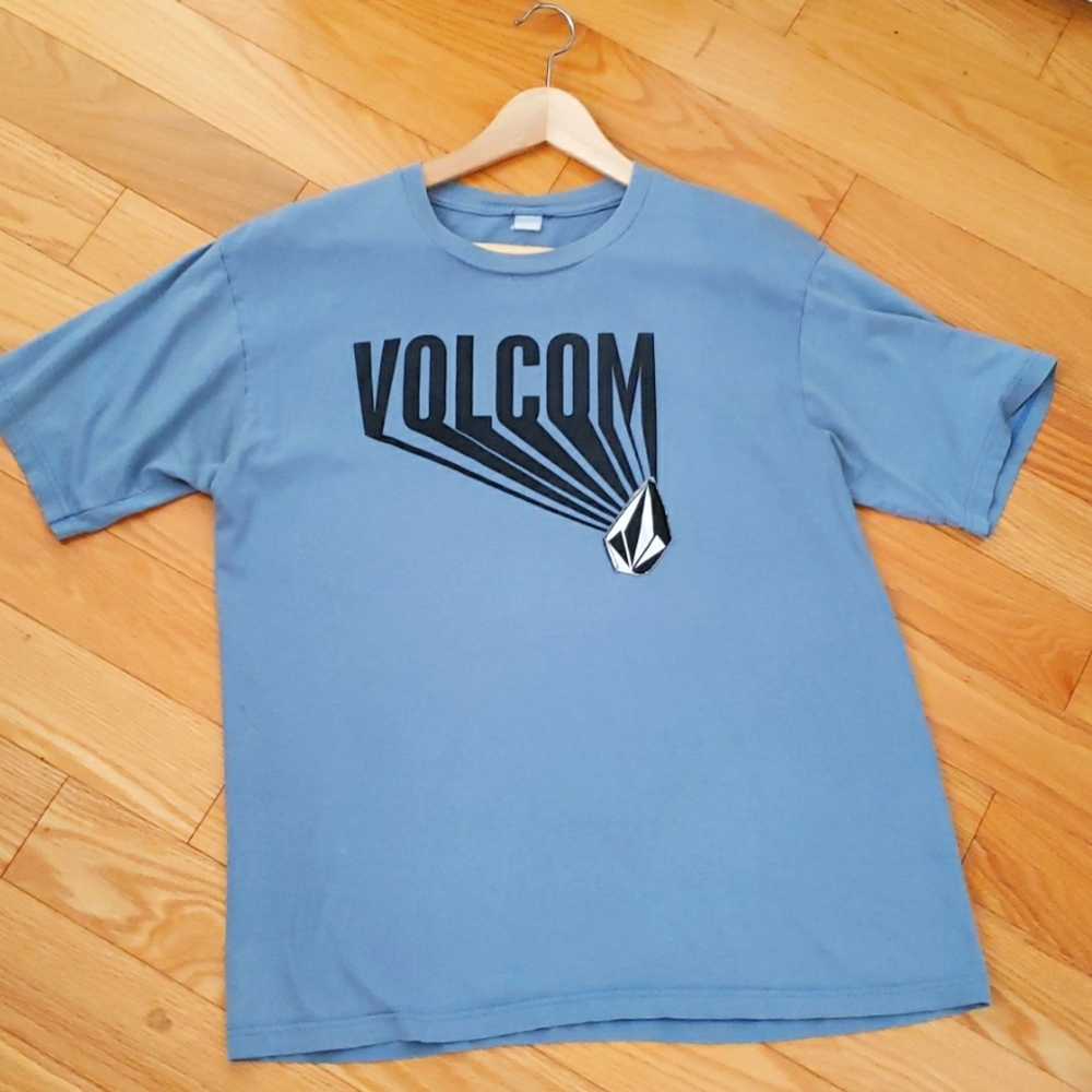 Volcom 3-D Logo T-Shirt Size Large